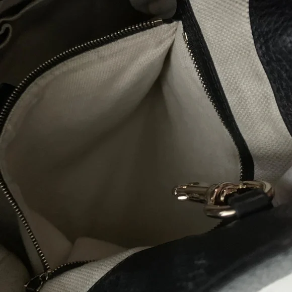 GUCCI BAG Authentic - Picture 10 of 16